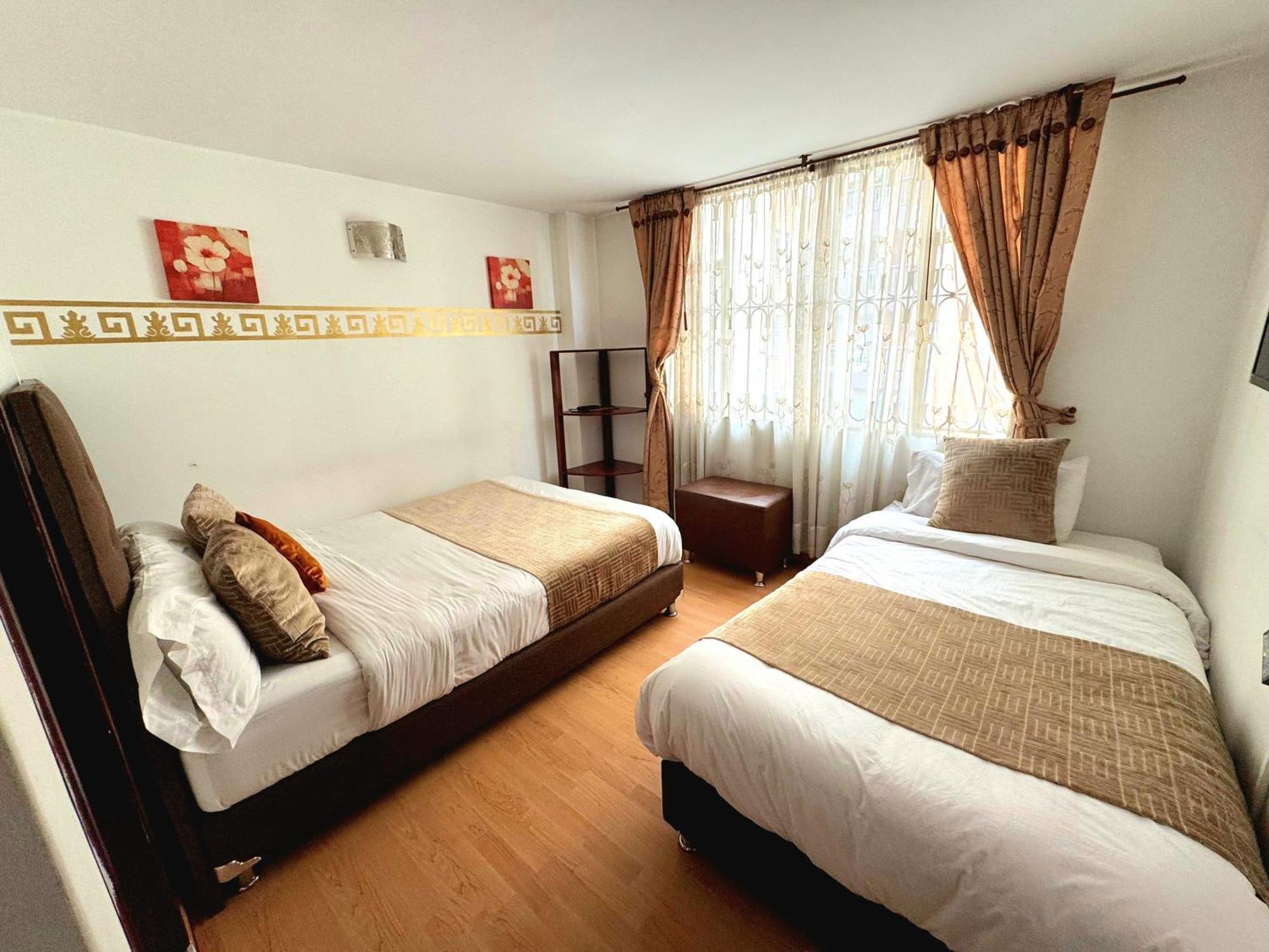 Oporto 83 Hotel Bogota Bagian luar foto